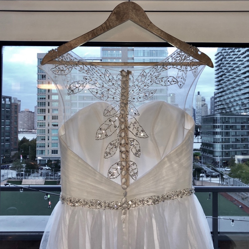 Ada's Bridal Tulle A-Line Wedding Dress With Train